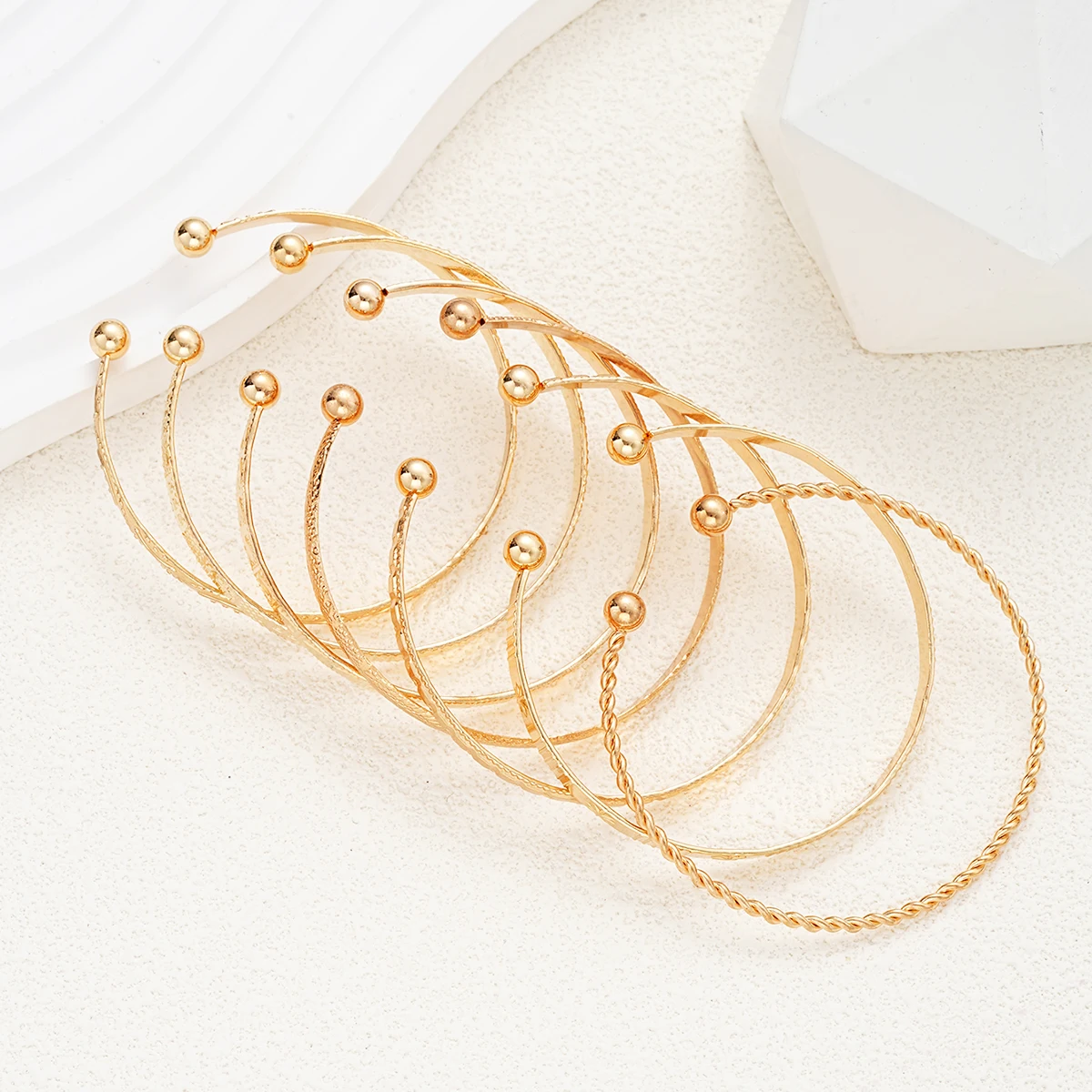 Bracelets Punk Dorés Tendance – Set 7 Pièces Cœur Gothique
