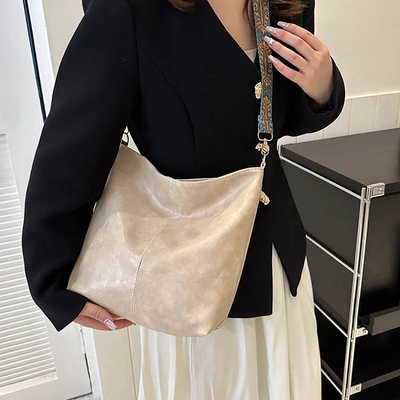 Sac Seau Vintage Cuir Végan – Grande Capacité Bandoulière