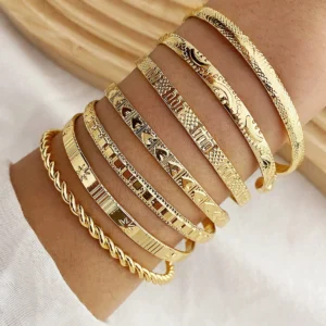 Bracelets Punk Dorés Tendance – Set 7 Pièces Cœur Gothique
