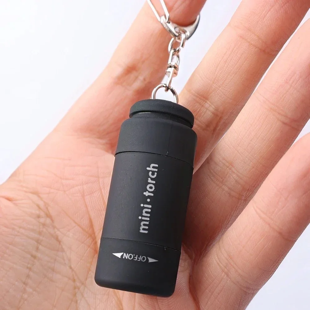 Porte-Clés Lampe Rechargeable Puissante – Mini Torche LED Camping