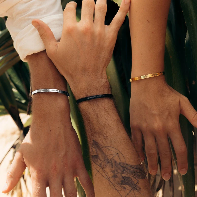 Bracelet Personnalisé Femme Gravé – Bijou Mantra Acier Cadeau
